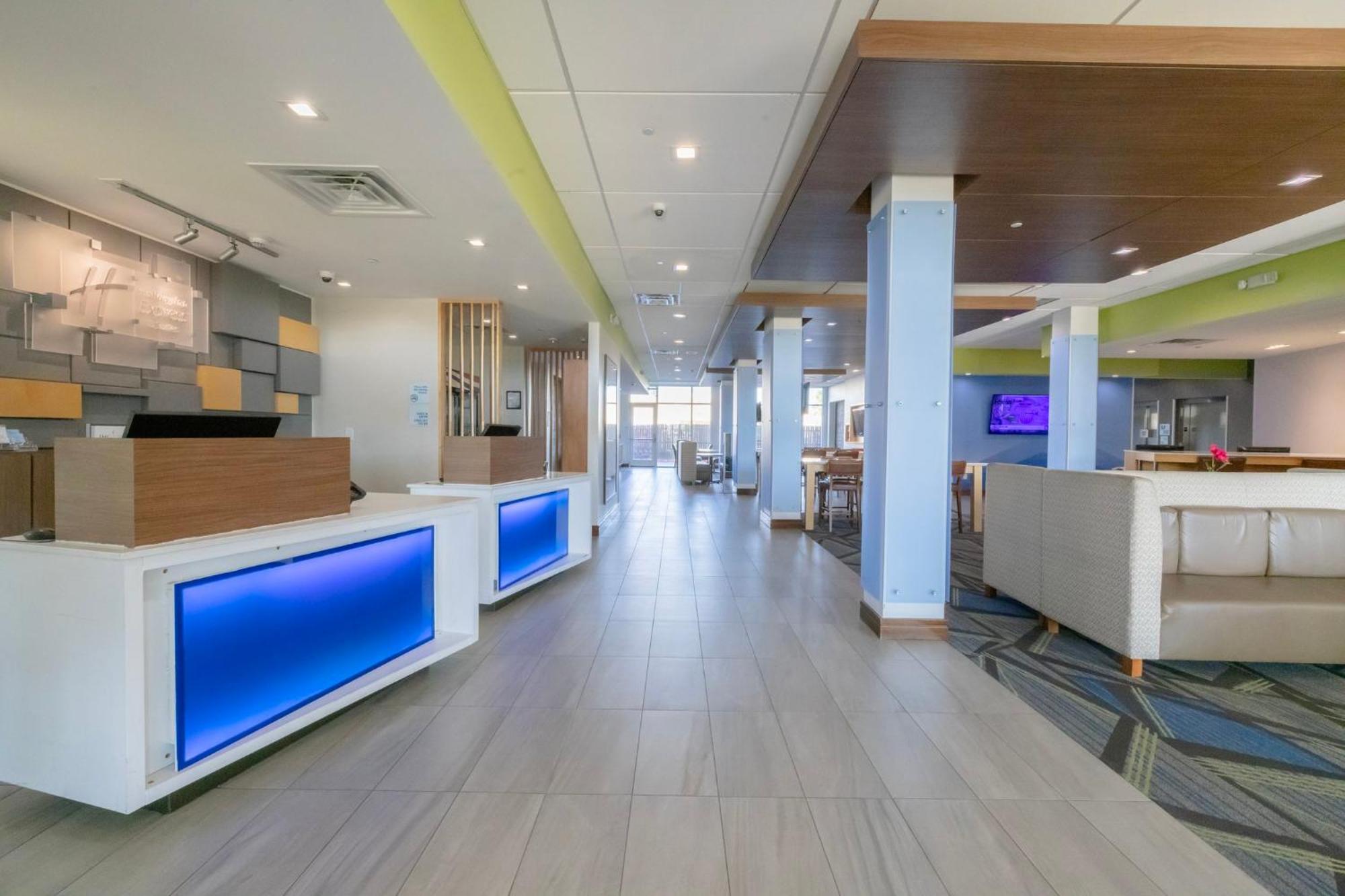 Holiday Inn Express & Suites Dallas Ne Arboretum Garland Exteriér fotografie